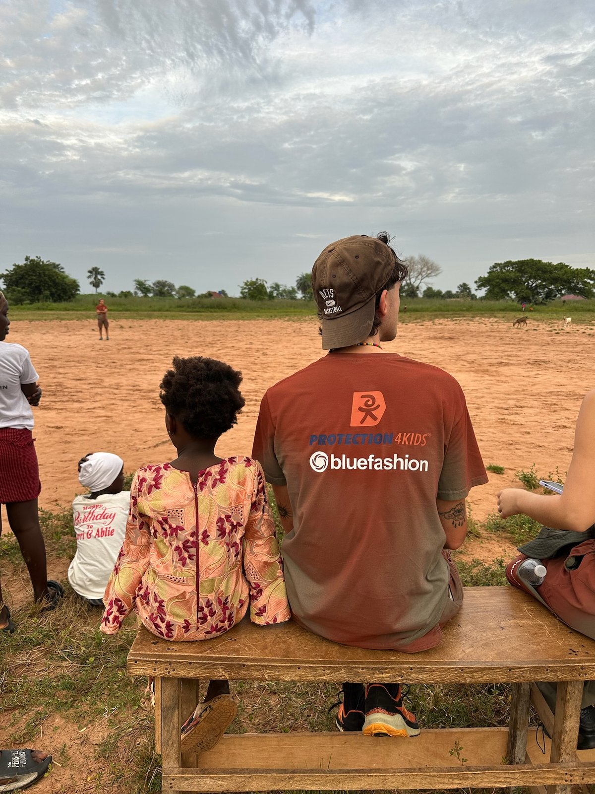 Volontari Protection4Kids durante la missione in Nepal